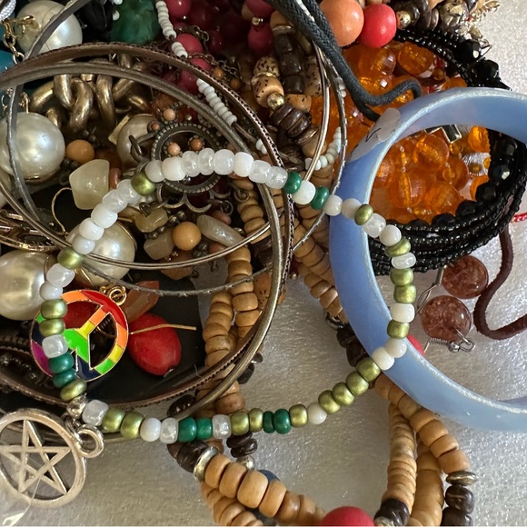 Elegant Multi-ColorJewelry Collection - Picture 3 of 7